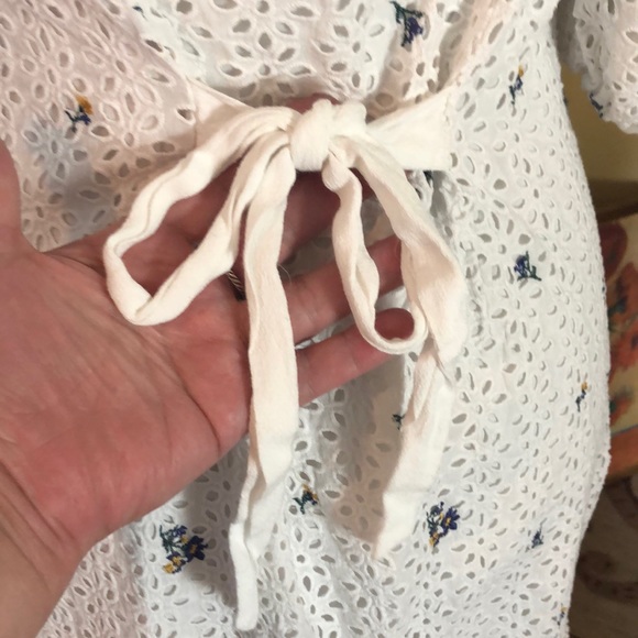 SAYLOR Revolve Size XL DINA Dress White Cotton Eyelet Balloon Sleeve Floral $288 - Picture 10 of 16